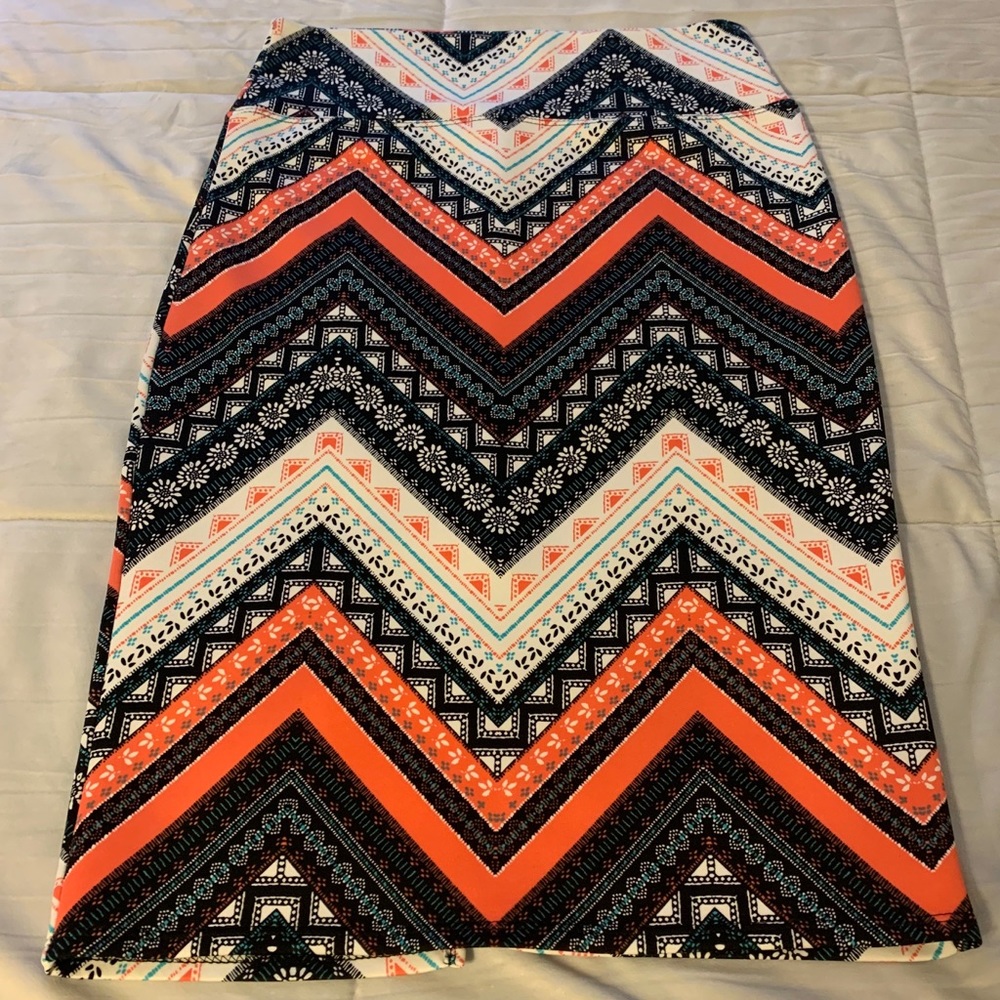 Women’s pencil skirt size L,  multicolored